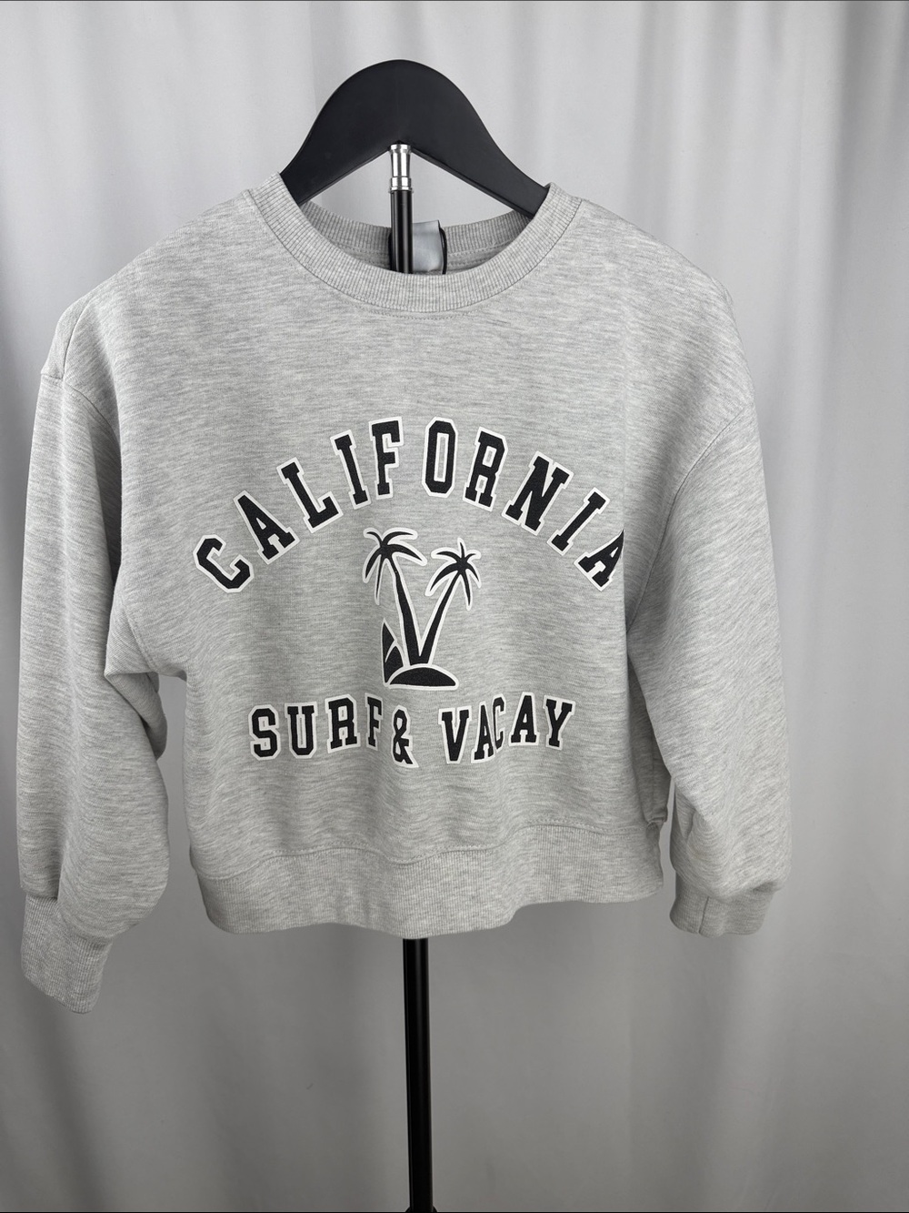 Zara Girls Size 10 California Surf & Vacay Cropped Sweatshirt Gray
